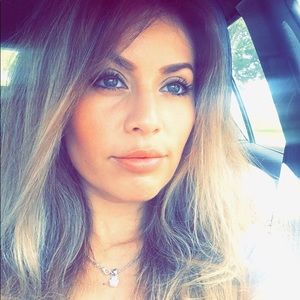 Meet your Posher, Stephany